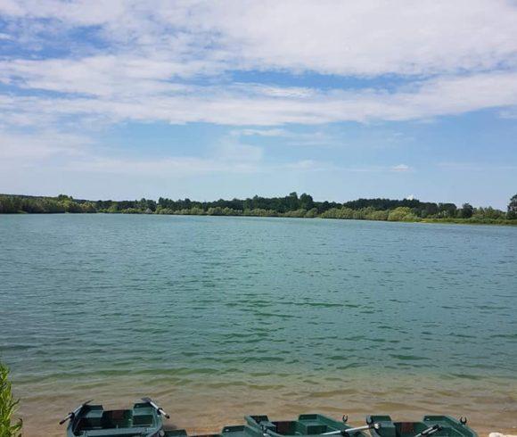 The Farm Lake France Image