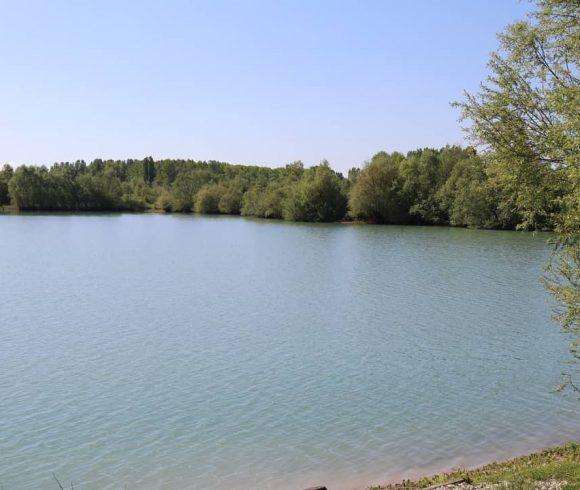 The Farm Lake France Image