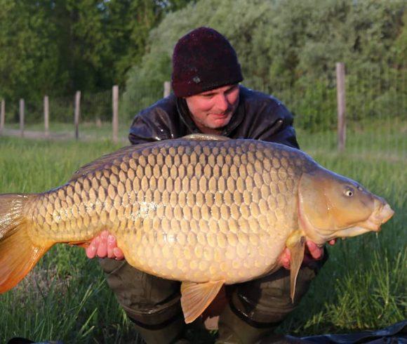 The Farm Lake France Image