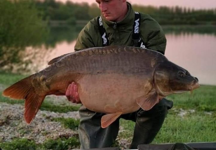 The Farm Lake France Image