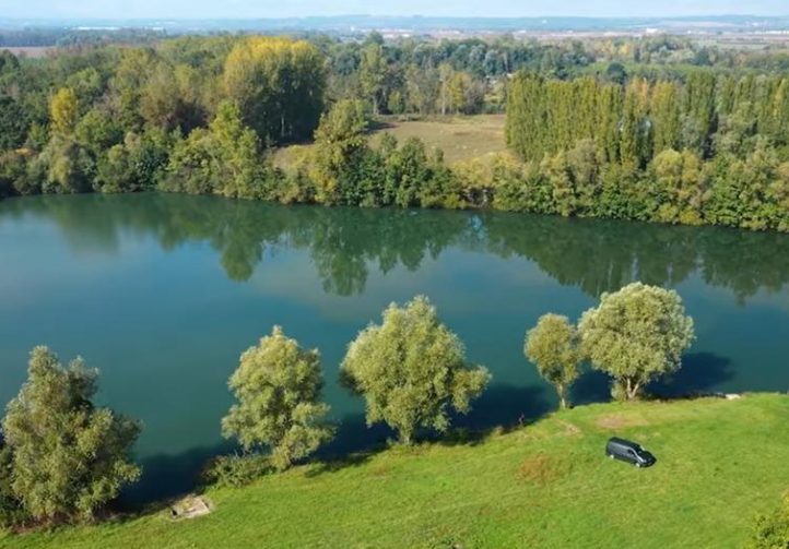 Cheshire Lake Image