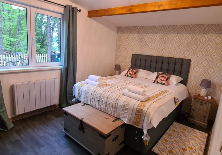 Chestnut Pool Image