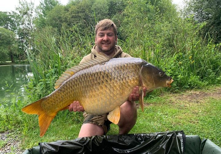 Woody’s Hooked in France Image