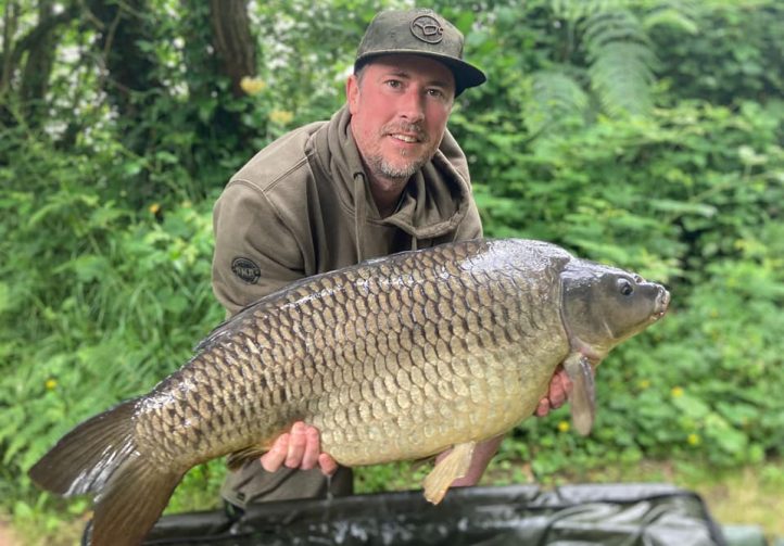 Woody’s Hooked in France Image