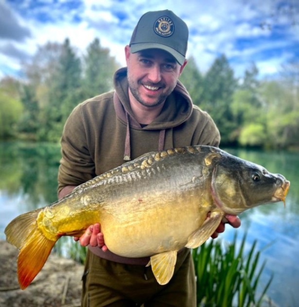 Woody’s Hooked in France – 22 April, 2023
