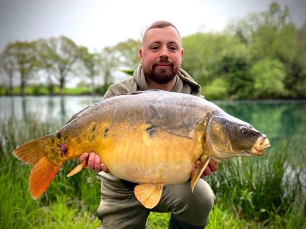 Woody’s Hooked in France – 22 April, 2023