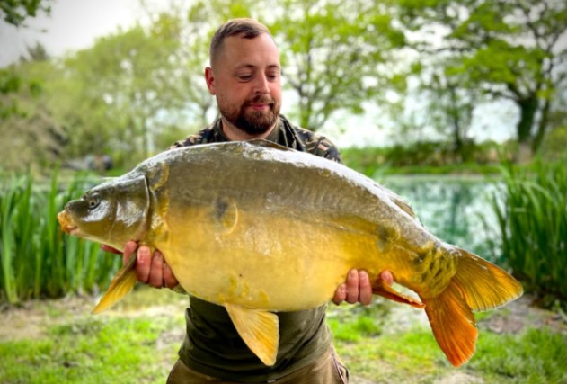 Woody’s Hooked in France – 22 April, 2023