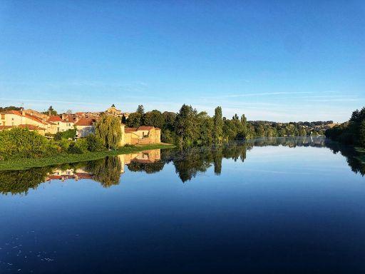 Wild Carp Fishing – River Vienne and Public Lakes Image