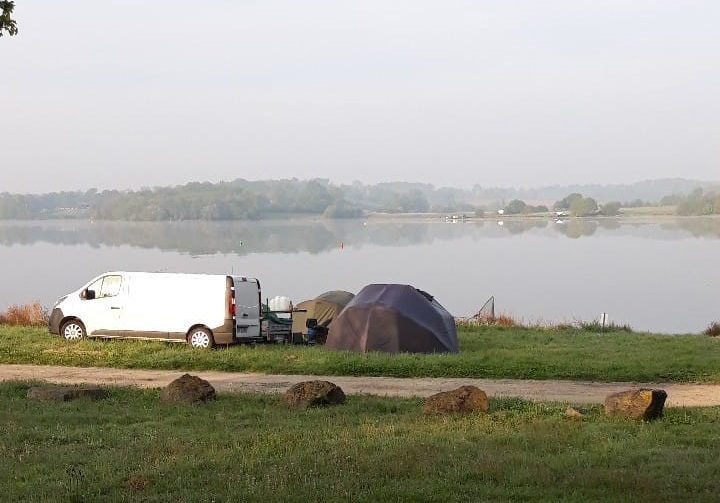 Wild Carp Fishing – River Vienne and Public Lakes Image