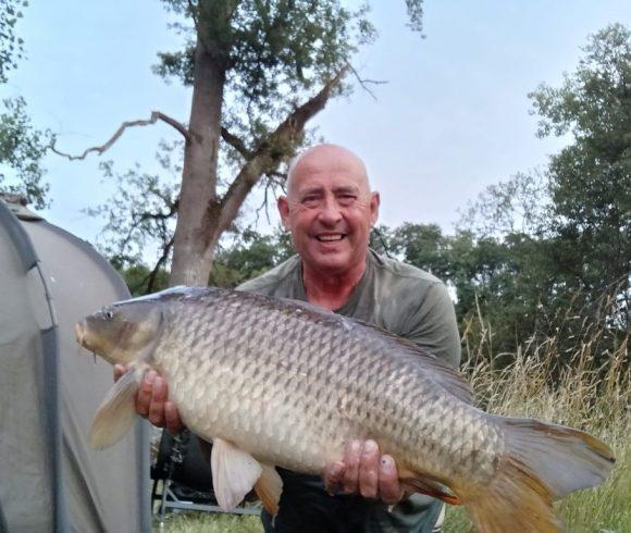 Wild Carp Fishing – River Vienne and Public Lakes Image