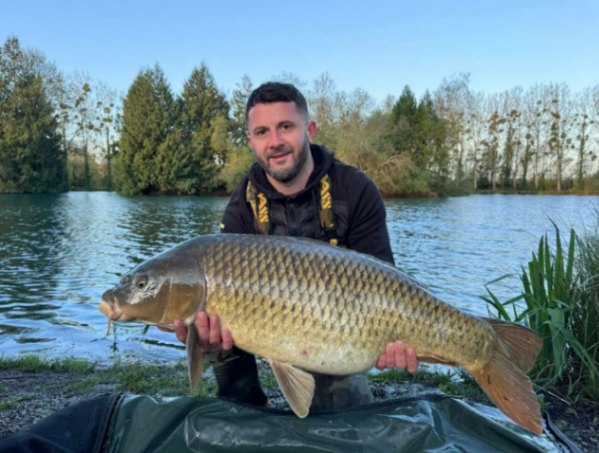 Woody’s Hooked in France – 06 April, 2024