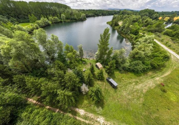 Etang de Berniere Image